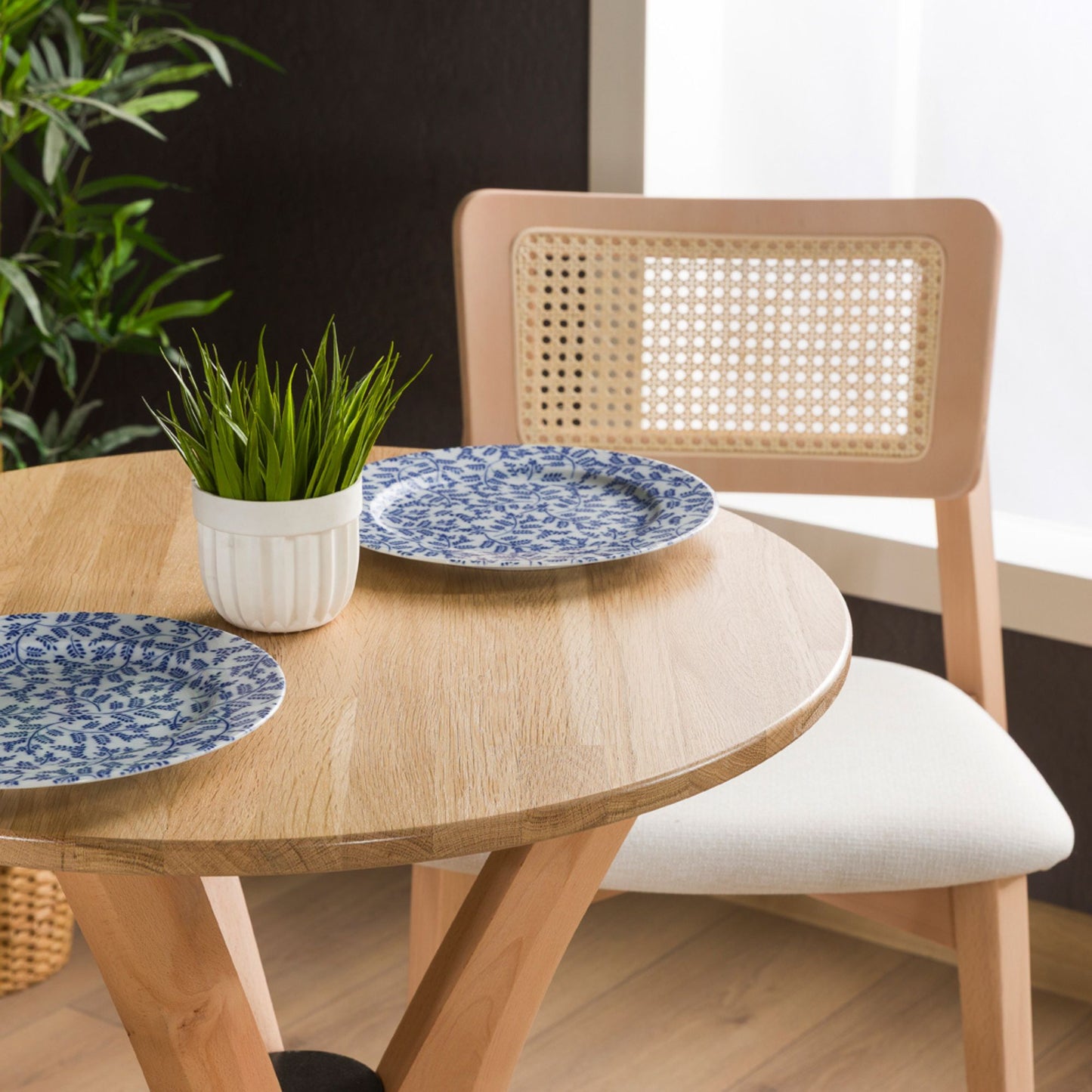 Rexa Solid Oak Round Dining Table Set – 2 to 6 Seater Options (Natural Color)
