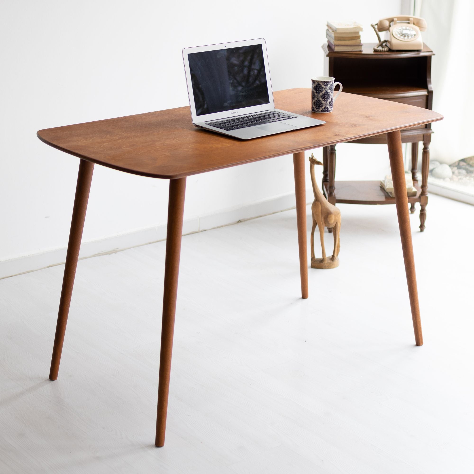 Minimalist Birch Plywood Home Office Desk with Rounded Edges – Furnirem